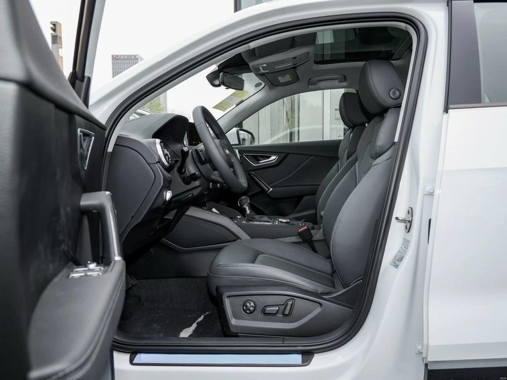 Audi Q2L promotions
