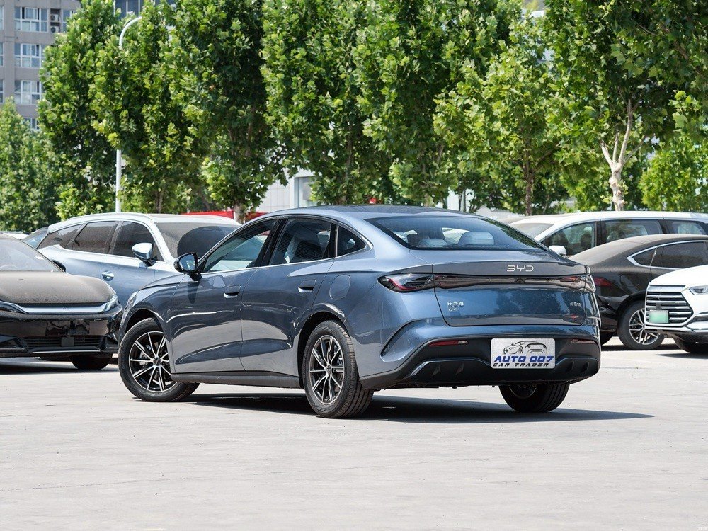 BYD Seal PHEV features