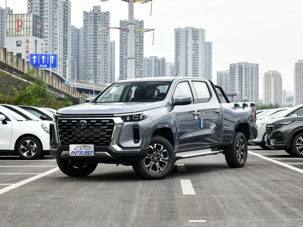 Changan Land Tourer Petrol Car