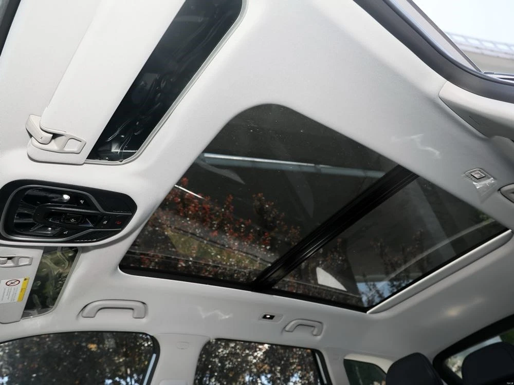 Geely Atlas L exterior