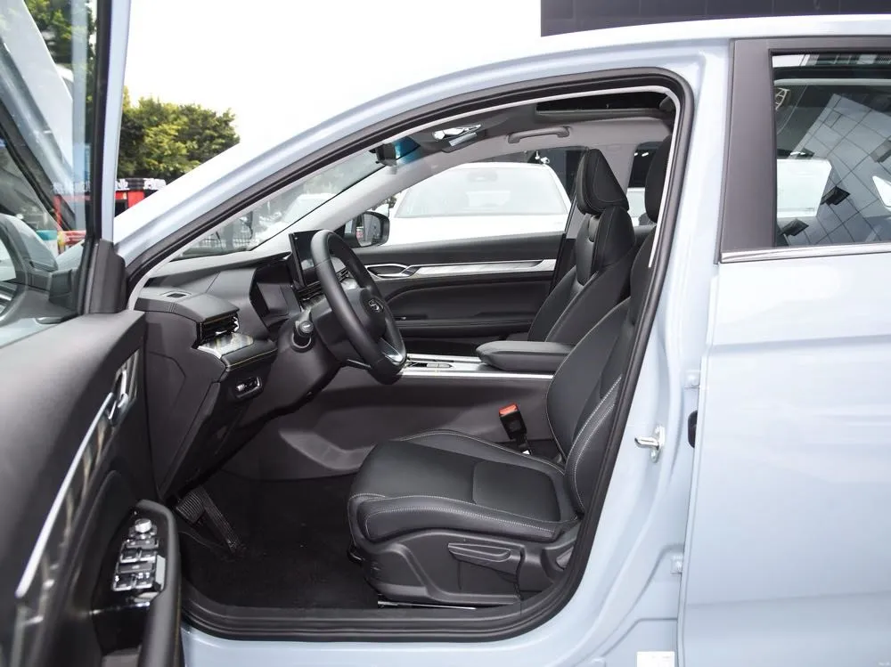 Geely Emgrand L PHEV specs