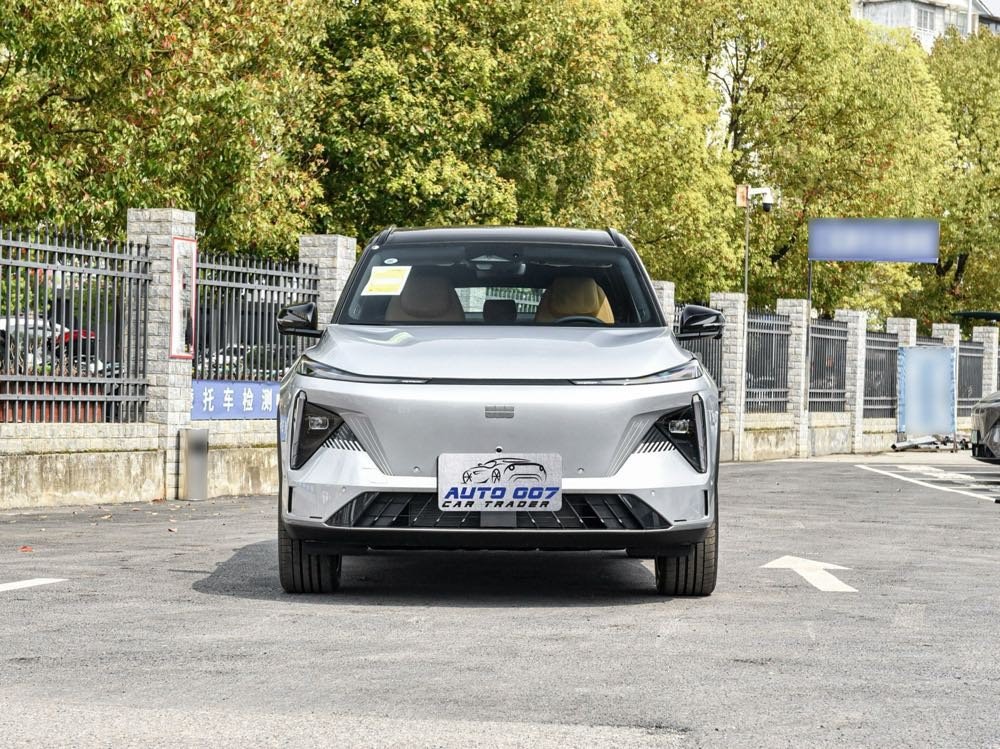 Geely Galaxy L7 PHEV