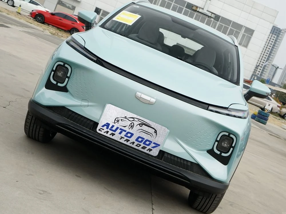 Geely Geometry E Glowworm range