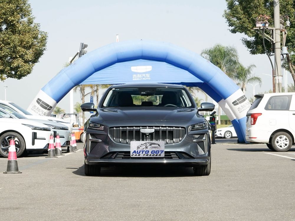 import Geely Preface L