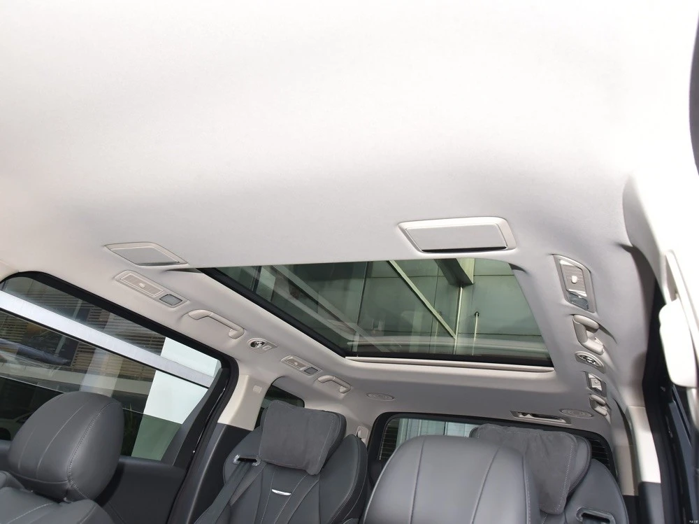 Hongqi HQ9 interior
