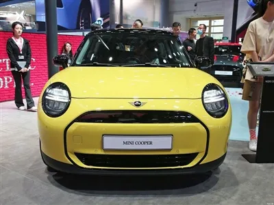 MINI Cooper Electric Poised For July 6 Launch