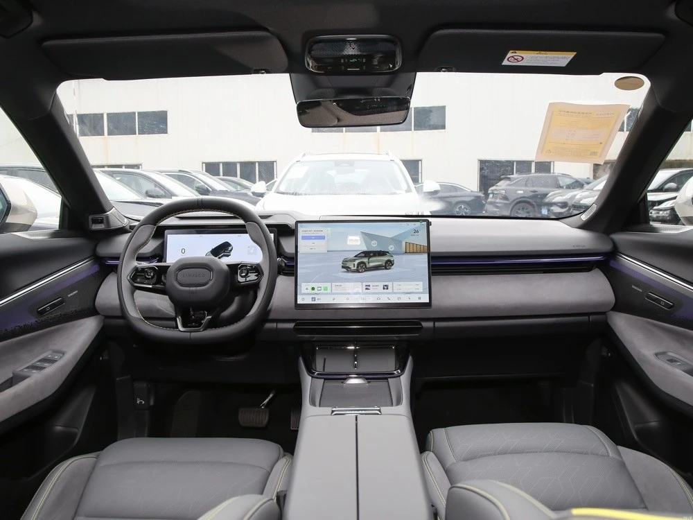 Lynk Co 08 charging options