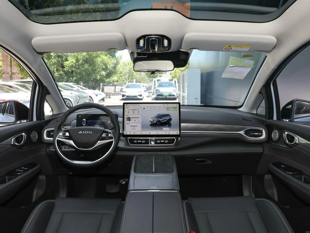 Aion V interior highlights