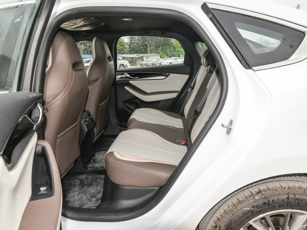 BYD Qin PHEV vs competitors