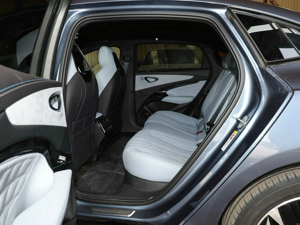 BYD Seal vs competitors