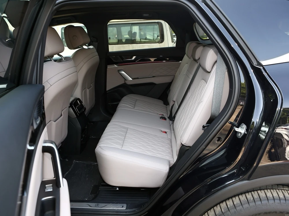 BYD Tang vs competitors
