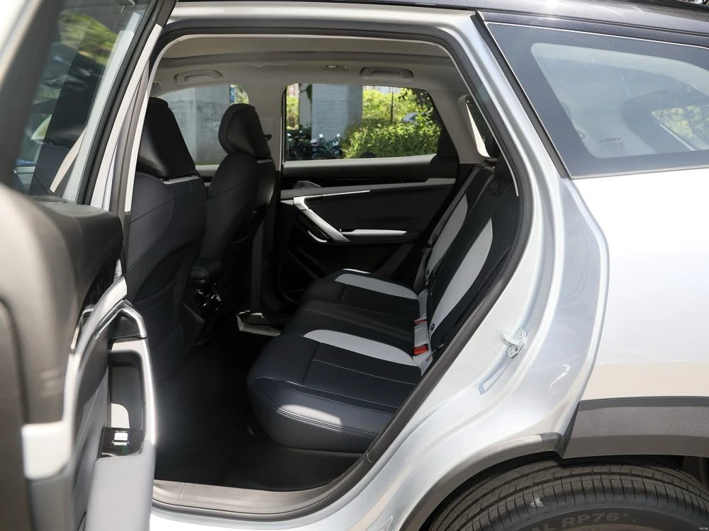 Geely Atlas L dealer