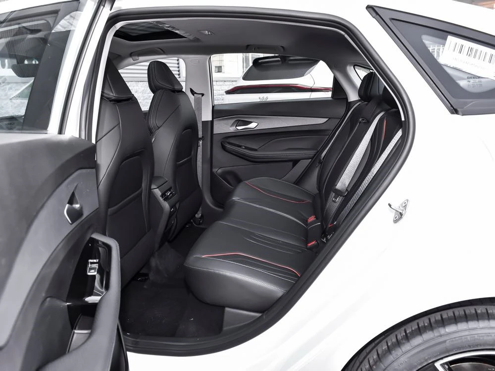Geely Binray dealer