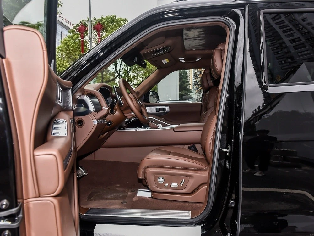 Tank 700 PHEV China